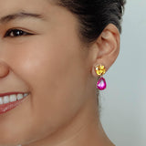 ARETE GOTA AMARILLO Y FUCSIA